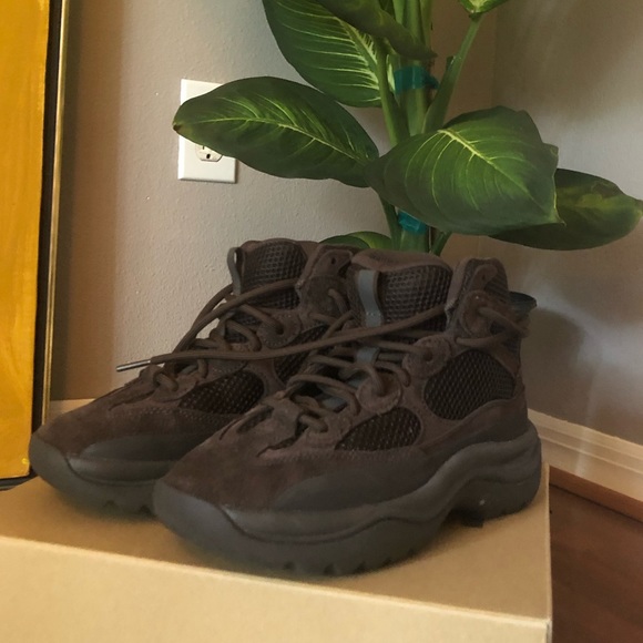 SOLD ✨ Adidas Yeezy DSRT boot OIL - Picture 6 of 8